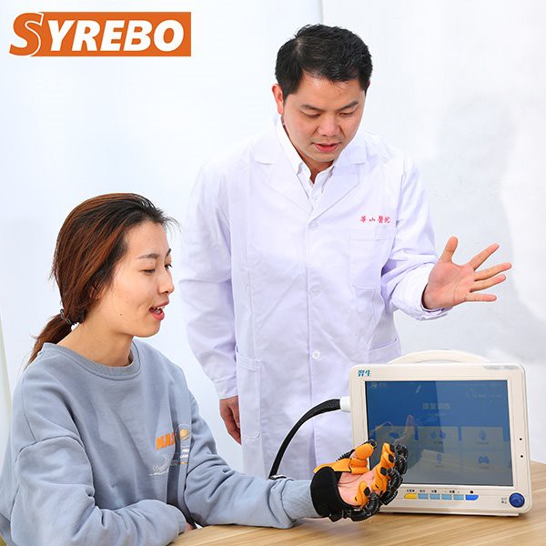 Rehabilitační rukavice Soft Robotics