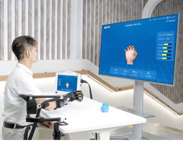 Klinický systém rehabilitace rukou
